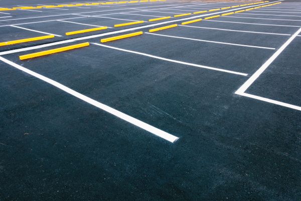 Asphalt Parking Lot Sealing in Indianapolis